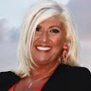 Meet your Posher, Holly